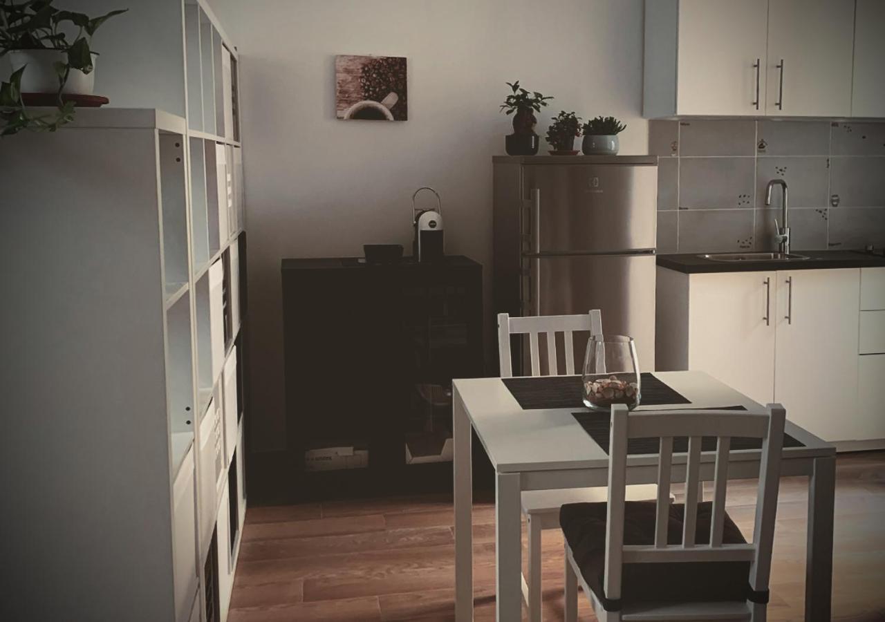 Satyria Apartments Ταράντο Εξωτερικό φωτογραφία